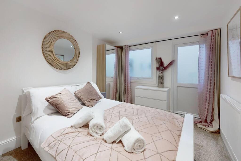 Lovely 2 Bedroom Near Highgate Station Apartament *